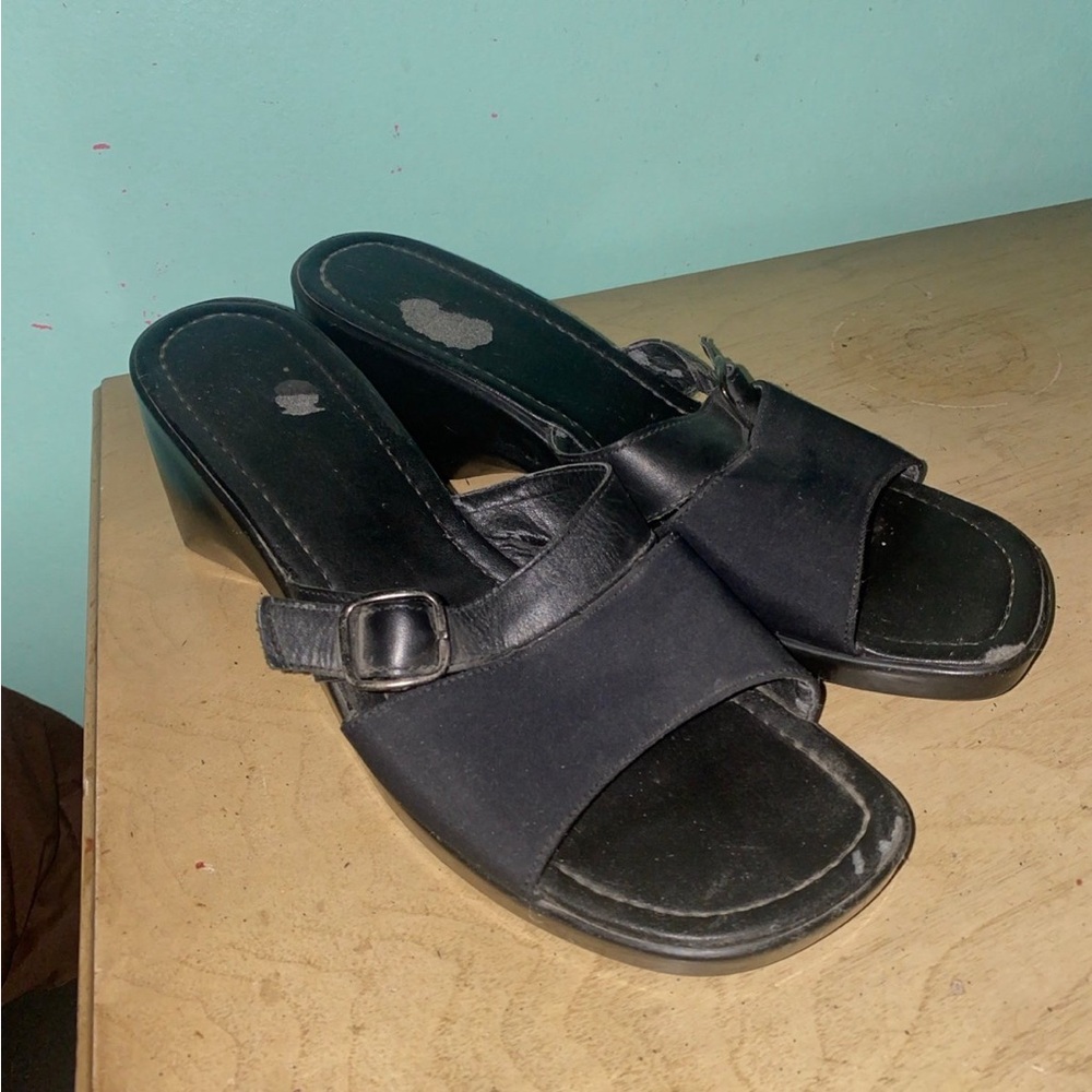 Black sandals